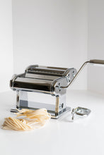 Charger l&#39;image dans la galerie, MARCATO - Machine à pâtes Atlas 150 (lasagne, fettuccine, taglioni) - Les produits du soleil
