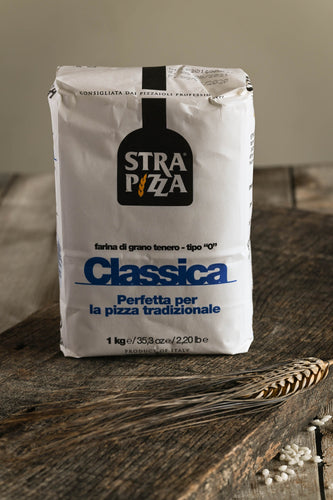 STRA PIZZA - Farine de blé classique pour la pizza (1kg) - Les produits du soleil